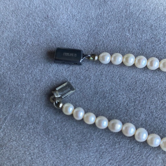 Women’s Vintage Real Pearls Necklace, 16 1/2” - Picture 8 of 17